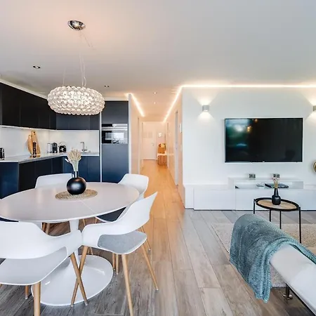 Nautica Apartment