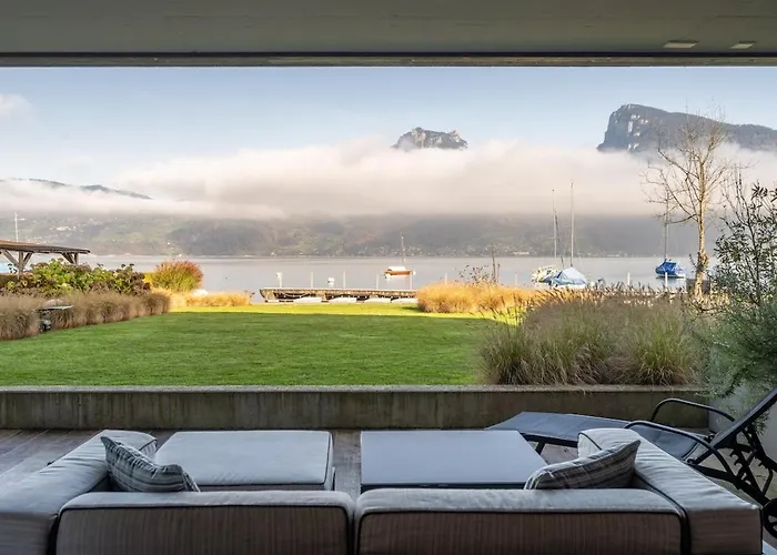 Nautica فولنسي